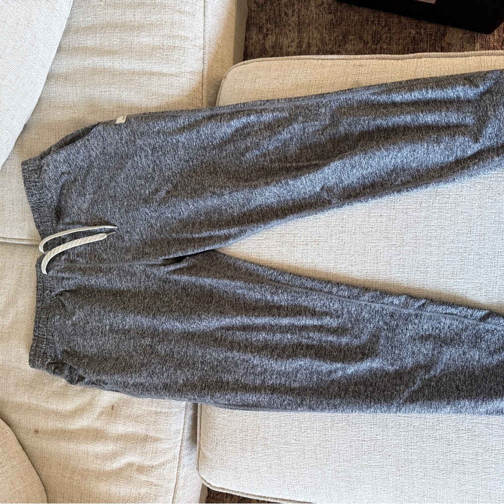 Vuori Gray Leggings